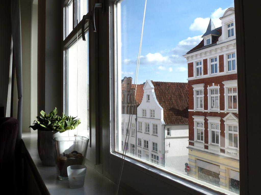 Likedeeler Am Stadthafen Lubeck Ruang foto